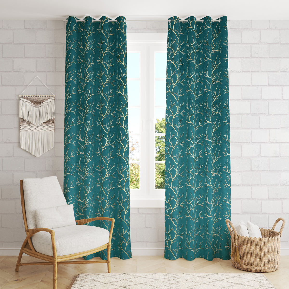 CHINAR FOIL VALVET